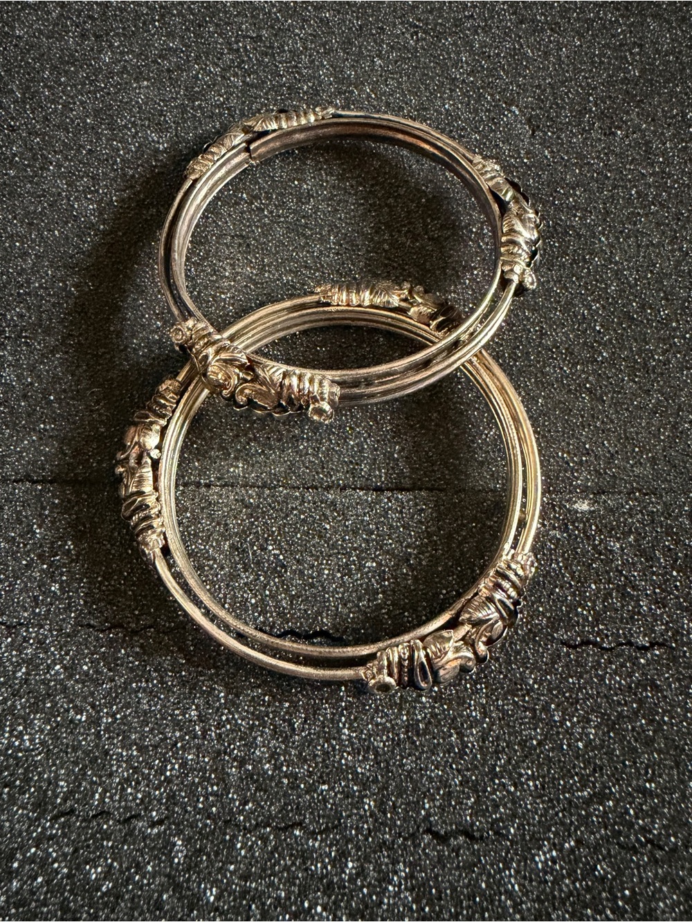 Vintage ethnic silver-plated metal with animal design bangle bracelet set of 2